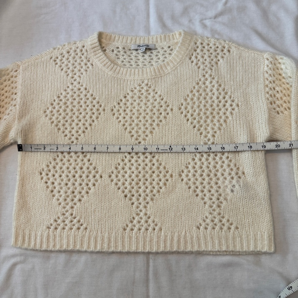 Cozy White Knit Sweater - Picture 5 of 8